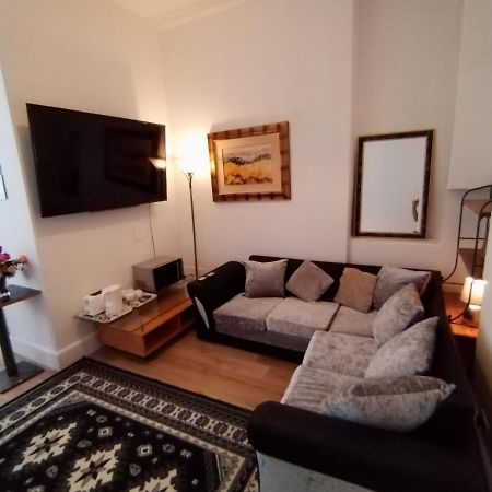 Studio With Parking Next To Port And Cliffs Apartman Dover Kültér fotó